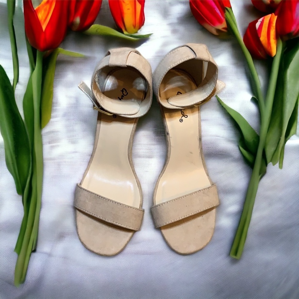 Beige, Qupid heels